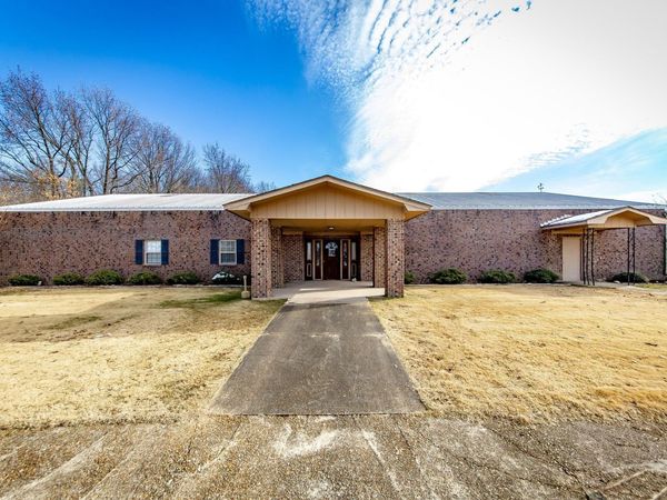 2605 S Washington Street , Forrest City, AR 72336