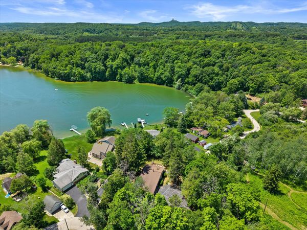 4786 Riverview Dr, Richfield, WI 53033