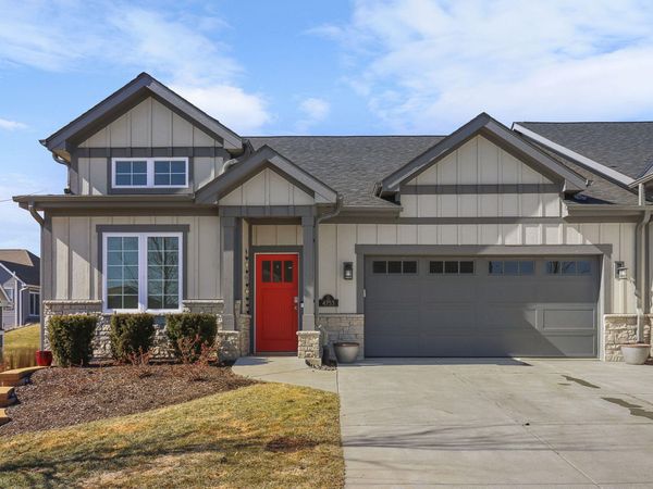 4753 S Cottage Ln, Unit 8, Pleasant Prairie, WI 53158
