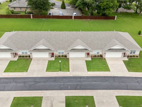 803 N 19th Street, Rogers, AR 72756