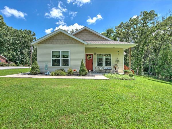 9 Kincardine Drive , Bella Vista, AR 72715