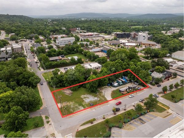 625 W Prairie Street , Fayetteville, AR 72701