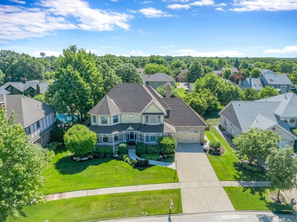 1233 Eagle Crest Drive , Lemont, IL 60439
