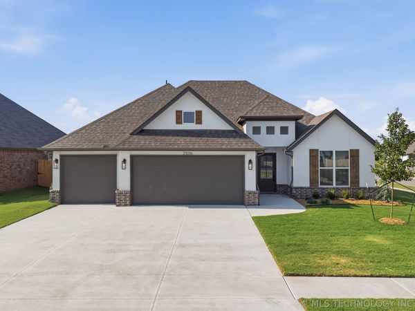 23016 E 106th Place S, Broken Arrow, OK 74014
