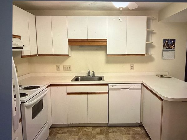 634 Main Street, Unit 8, Walpole, MA 02081