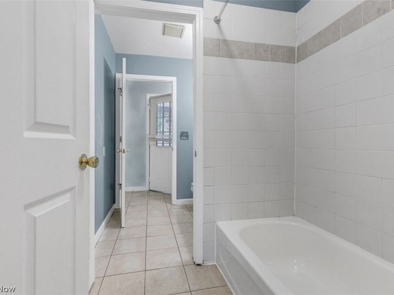 5597 South Boulevard, Maple Heights, OH 44137 Photo 21