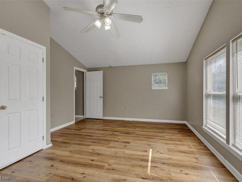 5597 South Boulevard, Maple Heights, OH 44137 Photo 3