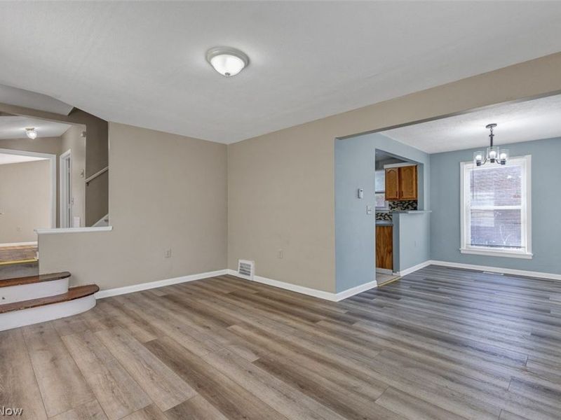 5597 South Boulevard, Maple Heights, OH 44137 Photo 7