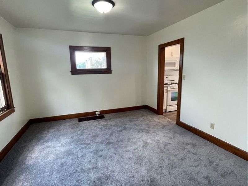 609 1st Street NE, Massillon, OH 44646 Photo 9