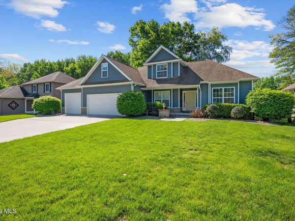 7403 Cross Ridge Road, Holland, OH 43528