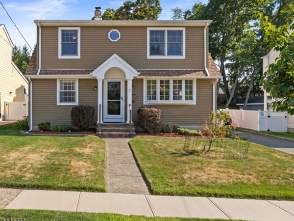 99 Lynwood Rd, Verona, NJ 07044