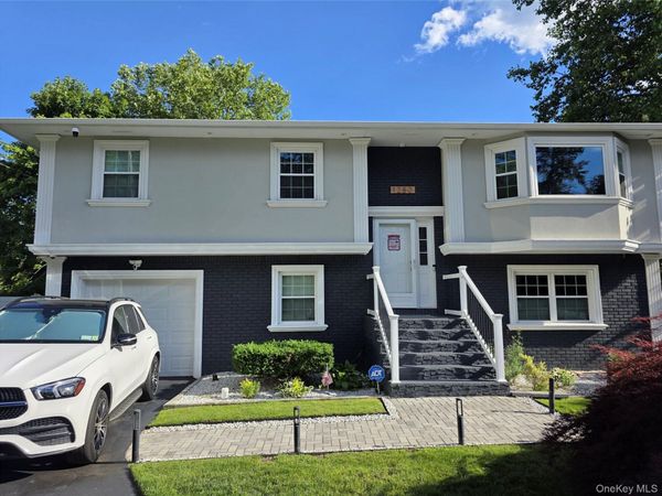 1280 Church Street , Bohemia, NY 11716