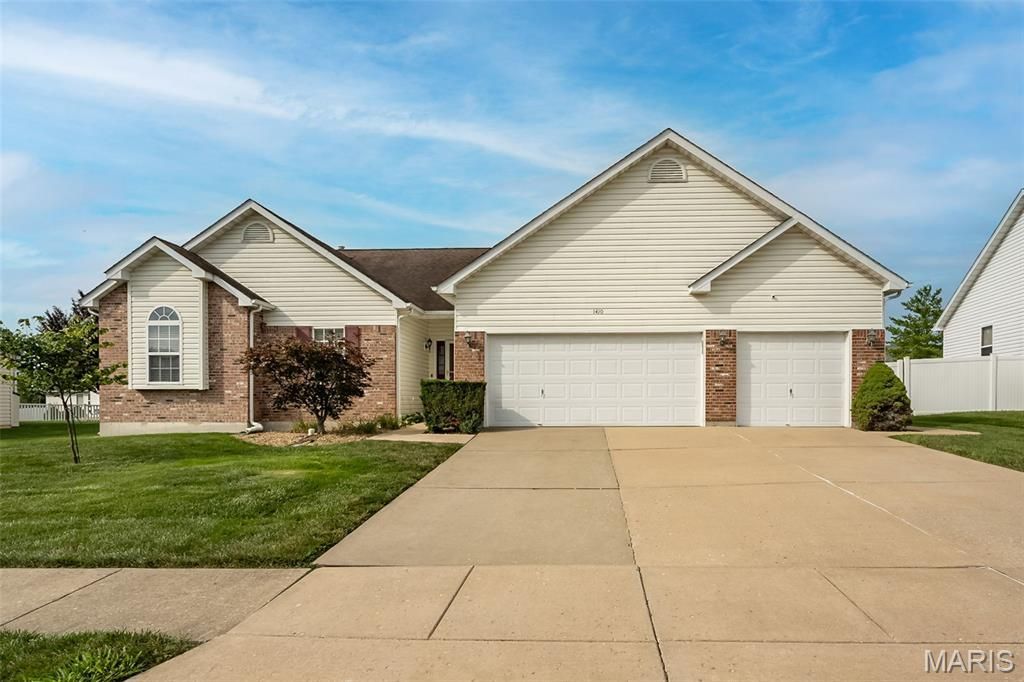1410 Sunburst Drive, O Fallon, MO 63366 Main Photo