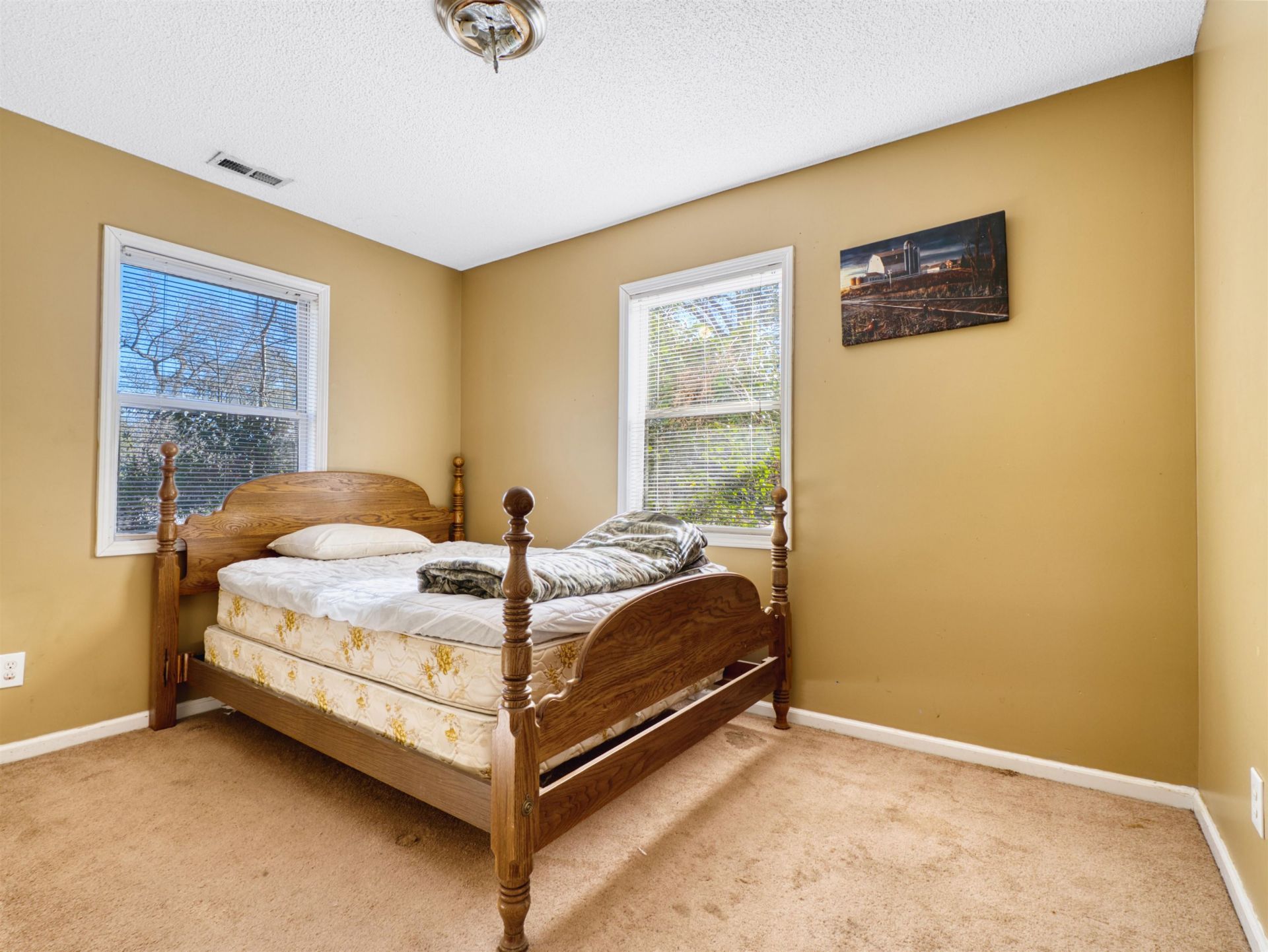 1220 3rd Ave.  Photo 16