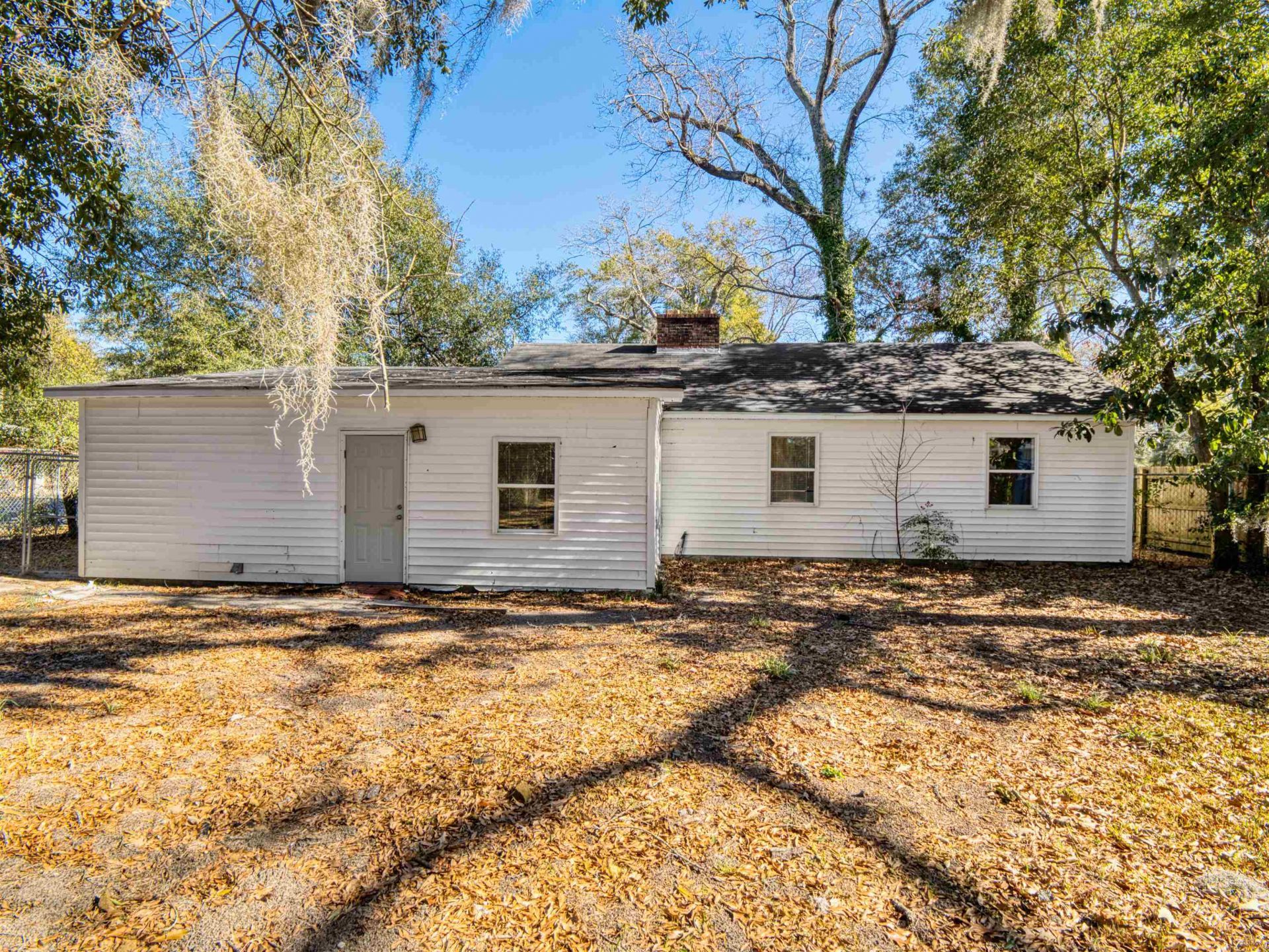 1220 3rd Ave.  Photo 26