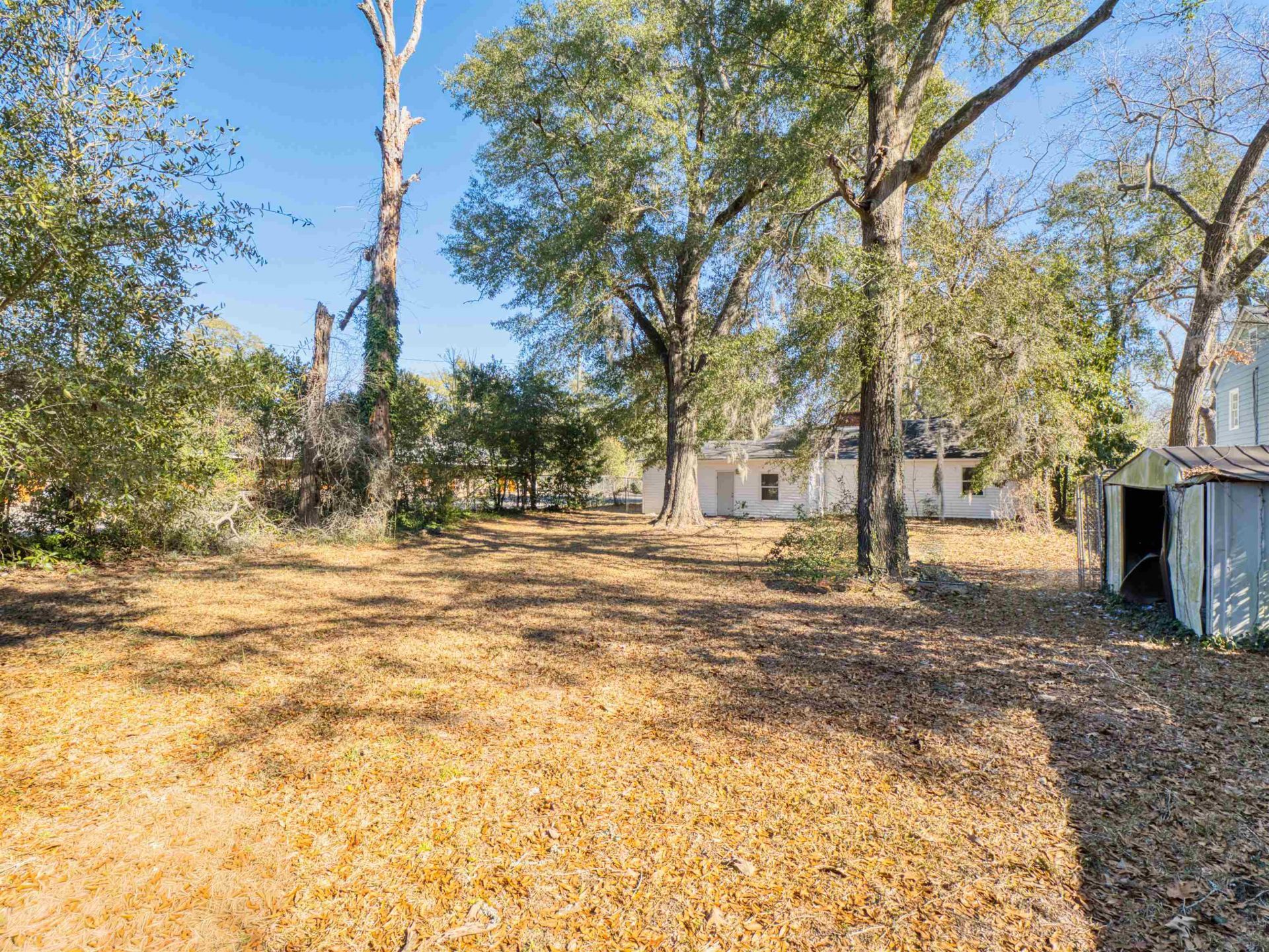 1220 3rd Ave.  Photo 32