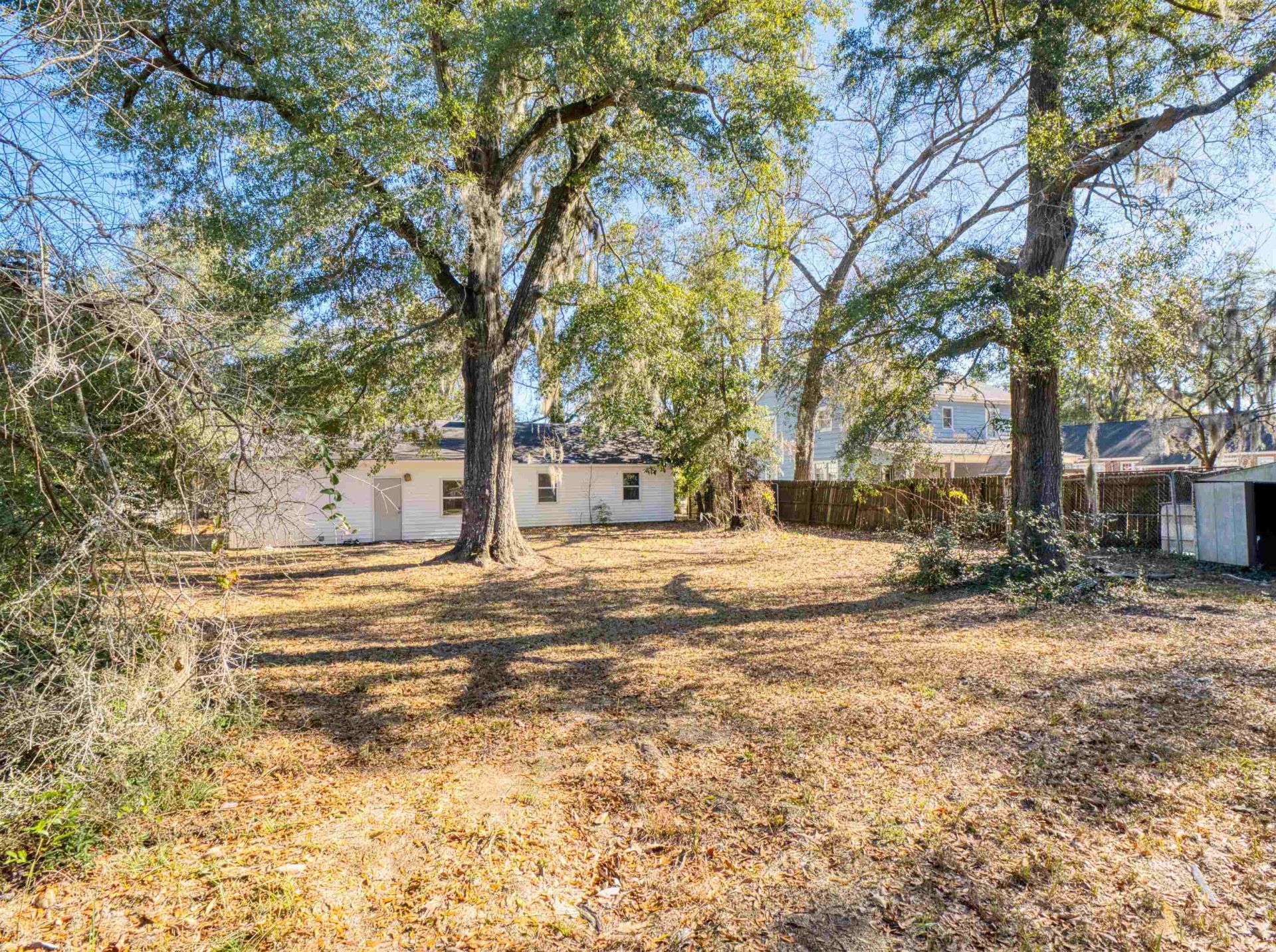1220 3rd Ave.  Photo 34