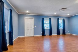 1220 3rd Ave.  photo 4