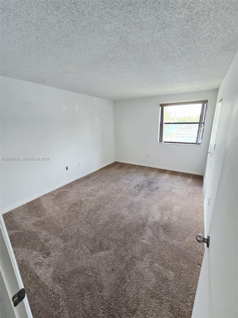 8877 Fontainebleau Blvd , Unit 202, Miami, FL 33172 Photo