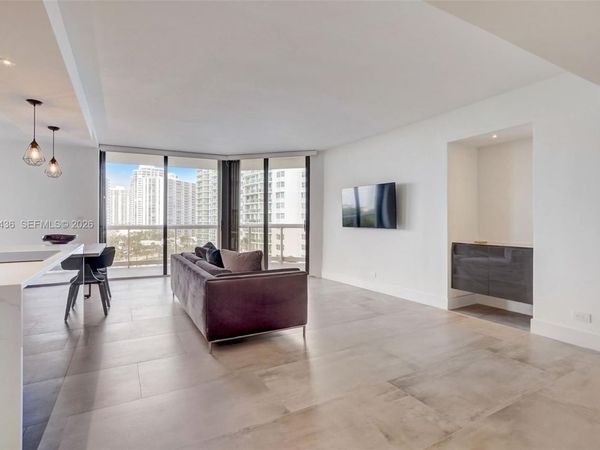20191 E Country Club Dr , Unit 802, Aventura, FL 33180