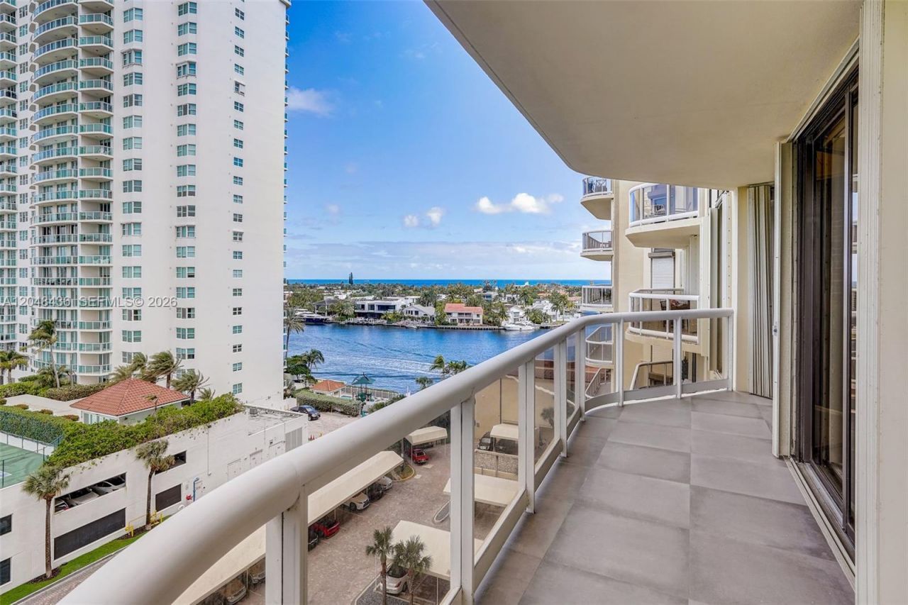 20191 E Country Club Dr , Unit 802, Aventura, FL 33180 Photo
