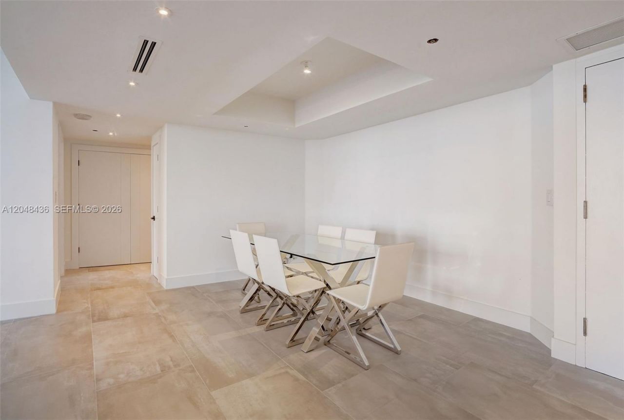 20191 E Country Club Dr , Unit 802, Aventura, FL 33180 Photo