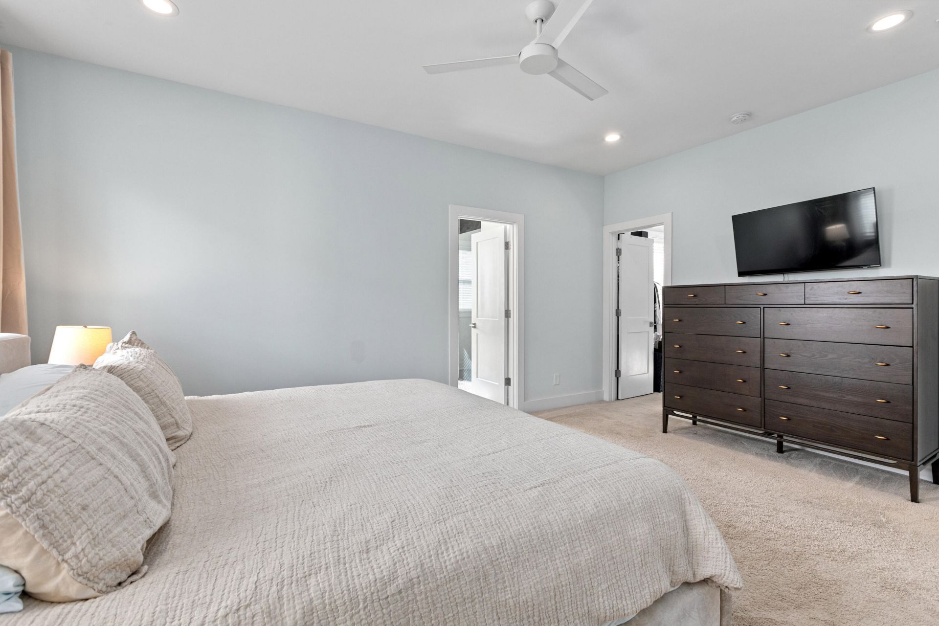 5126 Celtic Drive Photo 8