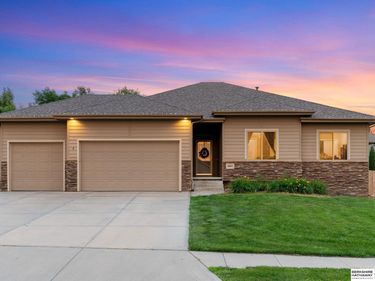 2001 S 195th Street, Omaha, NE 68130