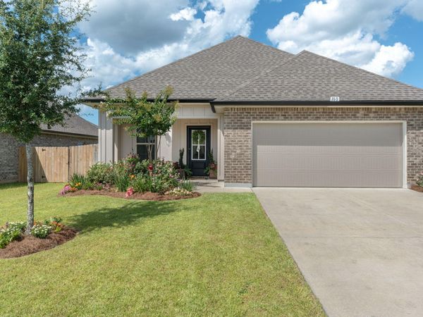 160 Hydrangea Boulevard, Freeport, FL 32439