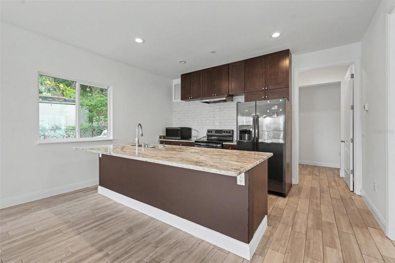 1018 7th Avenue S, Unit R, Saint Petersburg, FL 33705 Photo