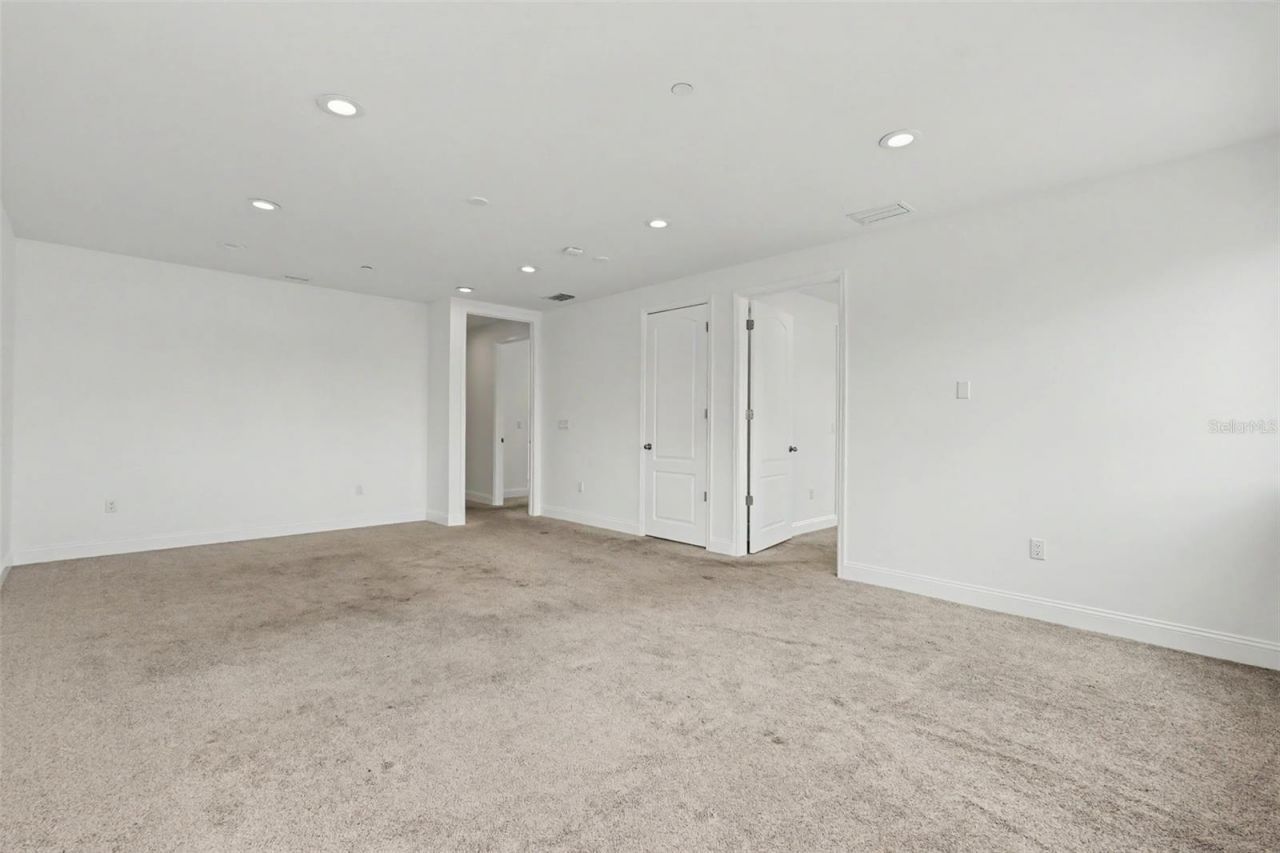 1018 7th Avenue S, Unit R, Saint Petersburg, FL 33705 Photo