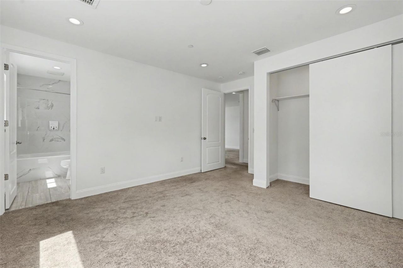 1018 7th Avenue S, Unit R, Saint Petersburg, FL 33705 Photo