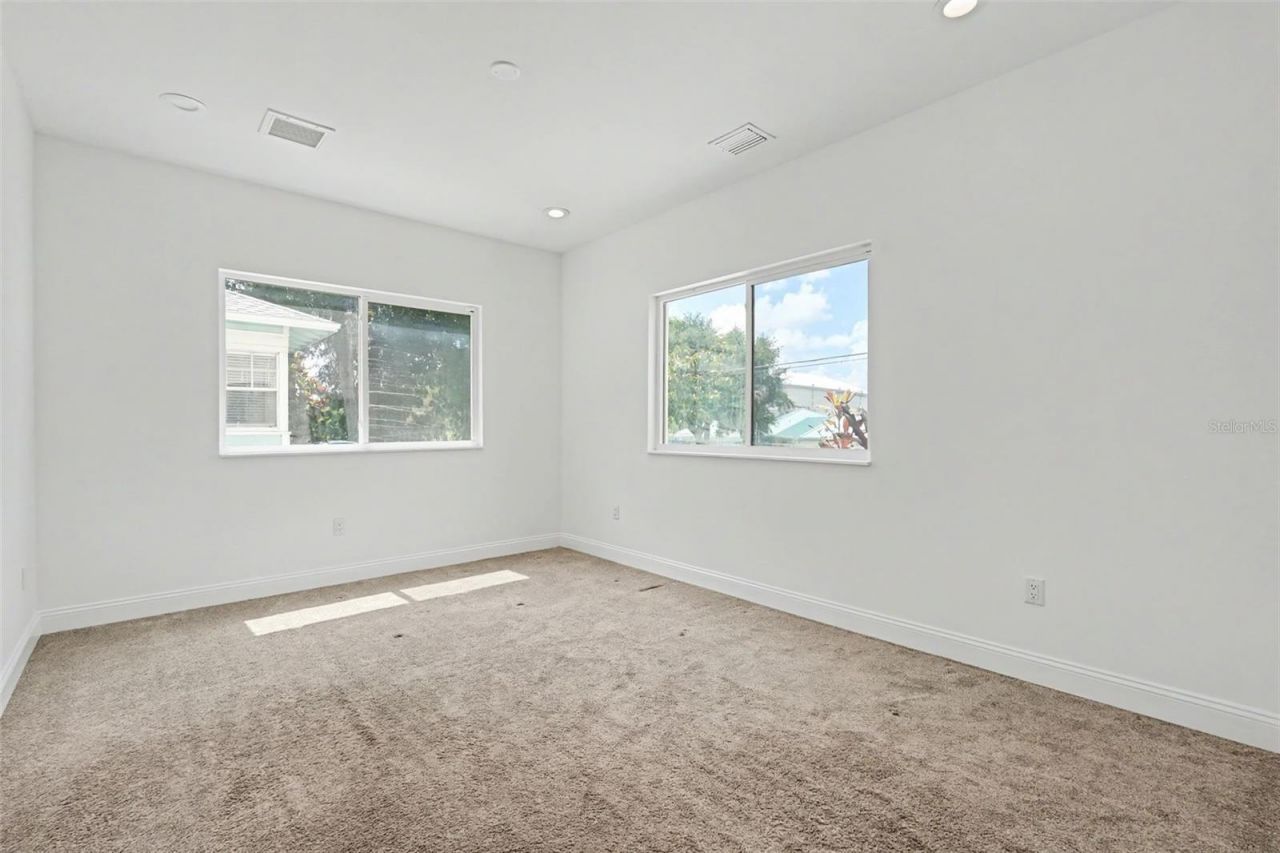 1018 7th Avenue S, Unit R, Saint Petersburg, FL 33705 Photo