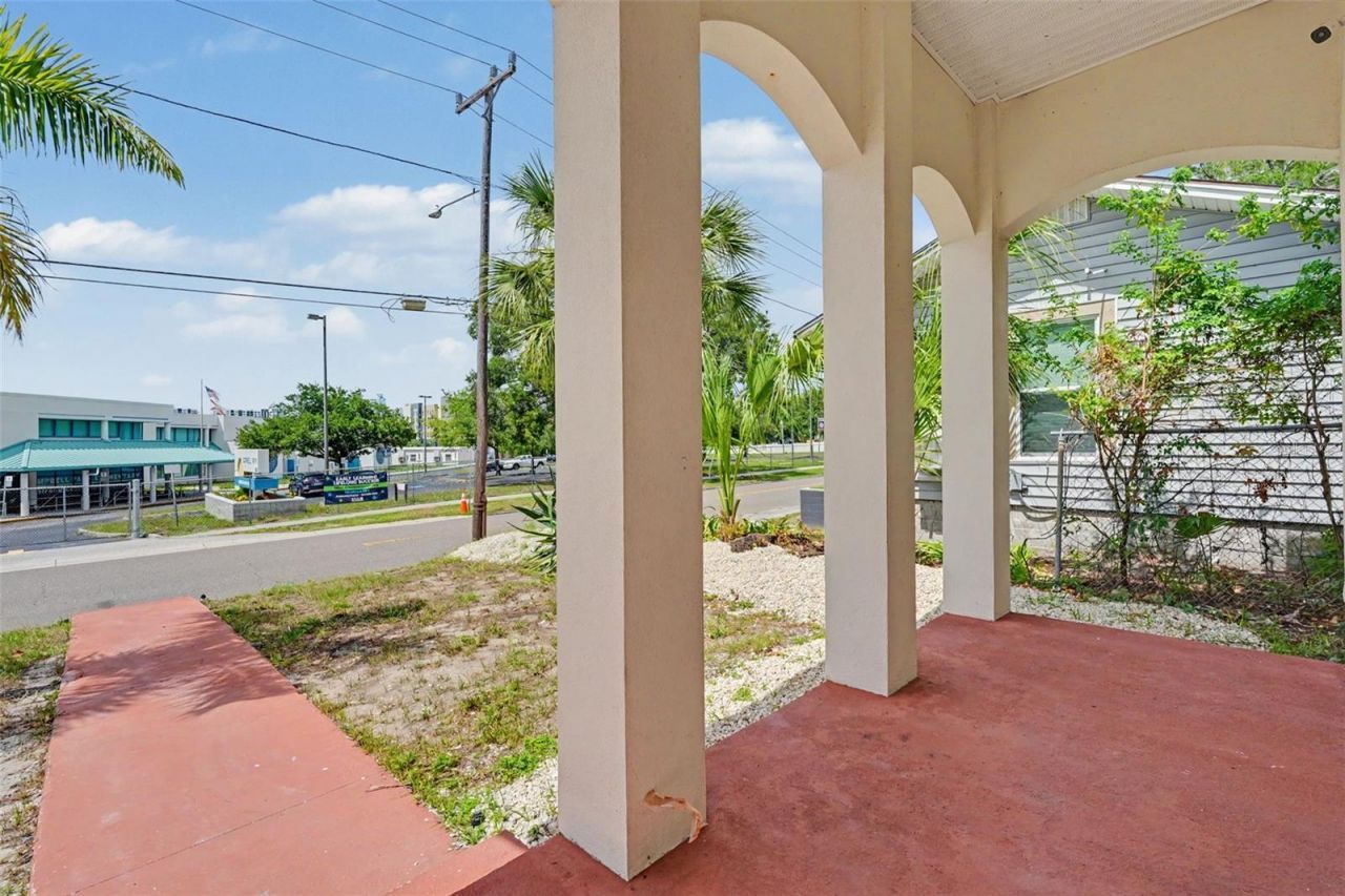 1018 7th Avenue S, Unit R, Saint Petersburg, FL 33705 Photo