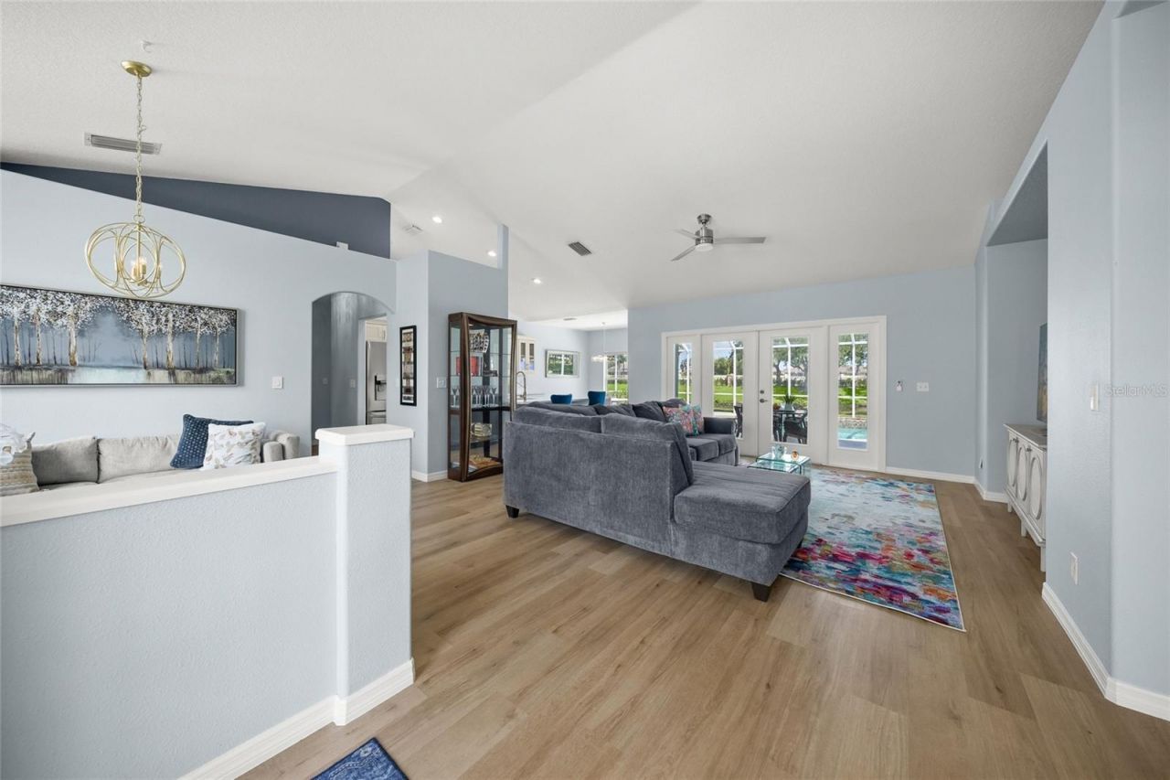 2302 Vintage Street, Sarasota, FL 34240 Photo