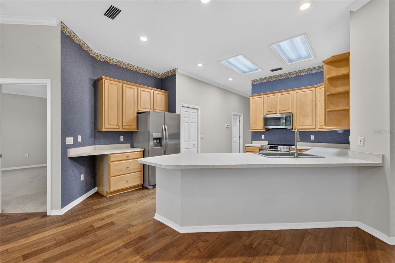 705 Hilltop Court , Mount Dora, FL 32757 Photo