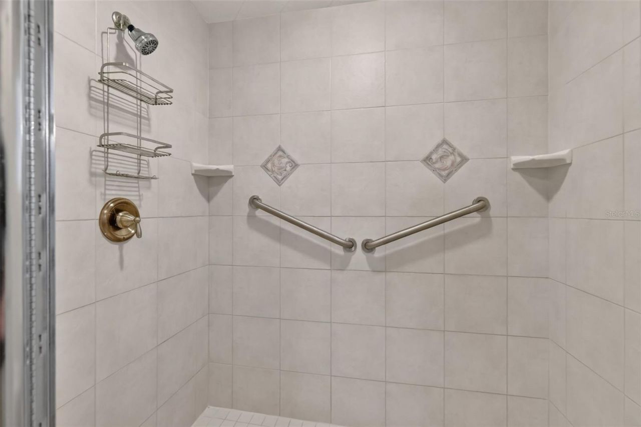 705 Hilltop Court , Mount Dora, FL 32757 Photo