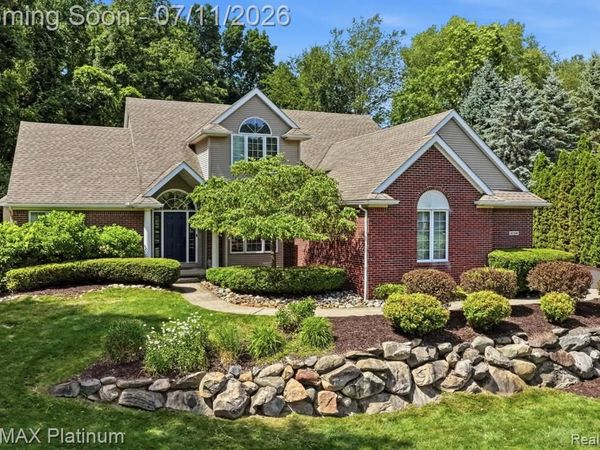 9159 Toddsway Drive, Brighton Twp, MI 48114