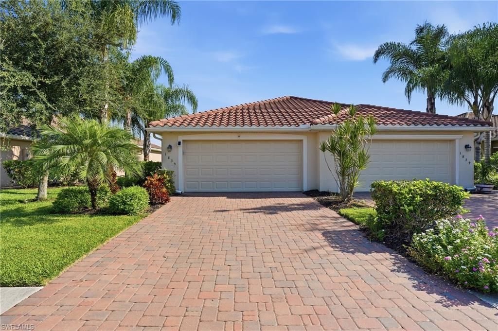 1835 Alameda Dr, Naples, FL 34120 Main Photo