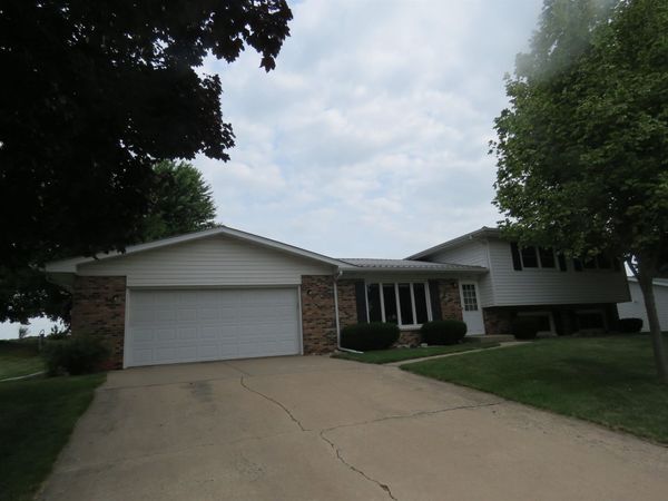 103 We Go Trail, Fox Lake, WI 53933