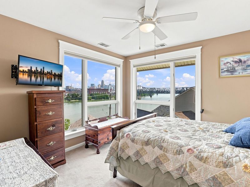 928 Spring Street, Covington, KY 41016 Photo 4
