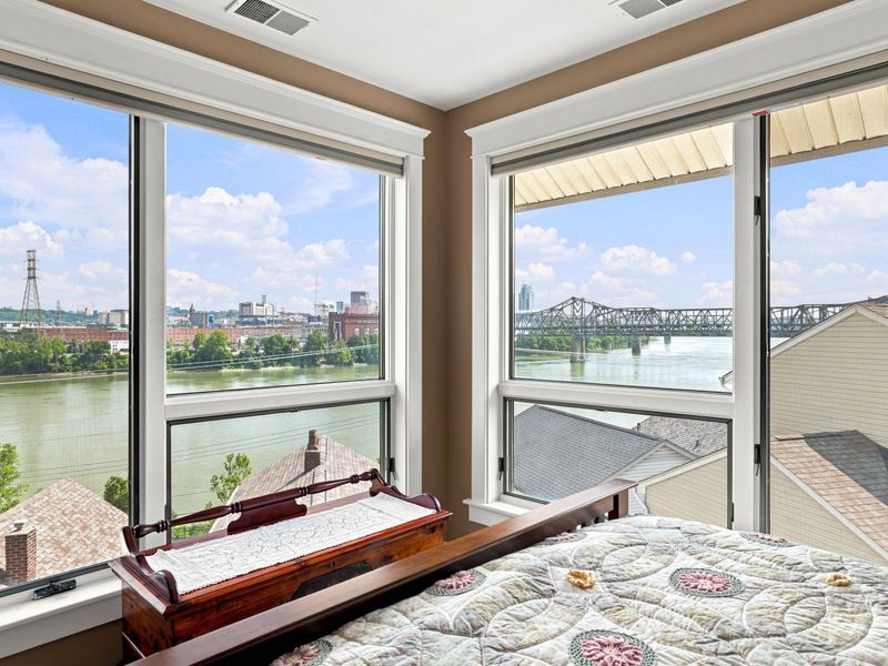 928 Spring Street, Covington, KY 41016 Photo 5
