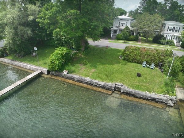 20 W Lake Street, Skaneateles, NY 13152