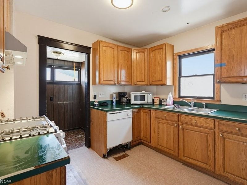 3937 W 23rd Street, Cleveland, OH 44109 Photo 11
