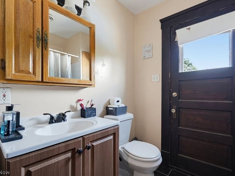 3937 W 23rd Street, Cleveland, OH 44109 Photo 18