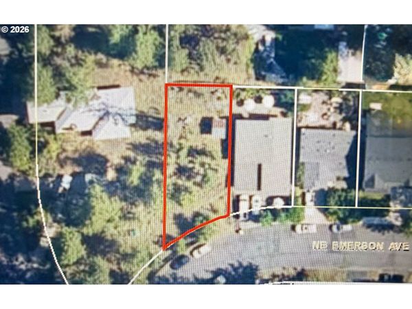 914 NE Emerson AVE, Bend, OR 97701