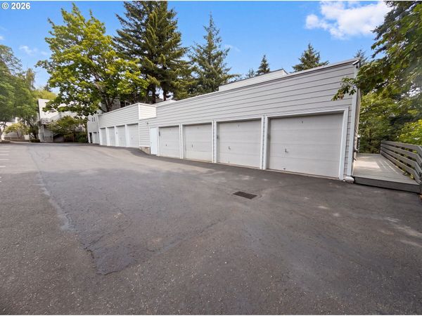 48 EAGLE CREST DR, Unit 5F, Lake Oswego, OR 97035