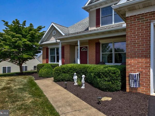 2041 HARROGATE ROAD, LANCASTER, PA 17601