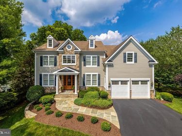 513 JOHN MARSHALL DRIVE NE, VIENNA, VA 22180