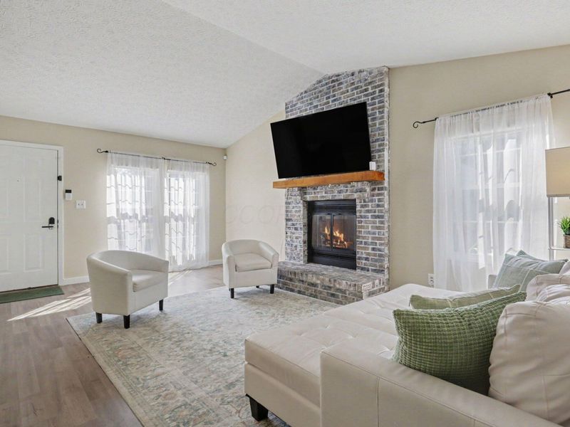 2021 Torreys Place, Powell, OH 43065 Photo 4